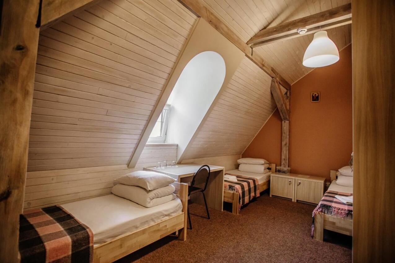 Guest House "Arkhistratyg" リヴィウ エクステリア 写真