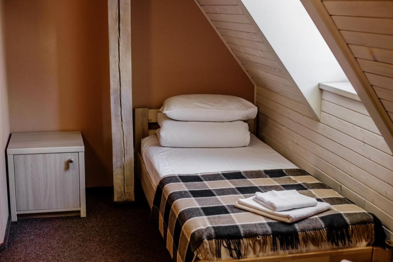 Guest House "Arkhistratyg" リヴィウ エクステリア 写真
