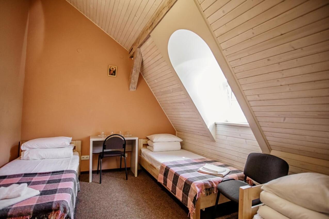 Guest House "Arkhistratyg" リヴィウ エクステリア 写真