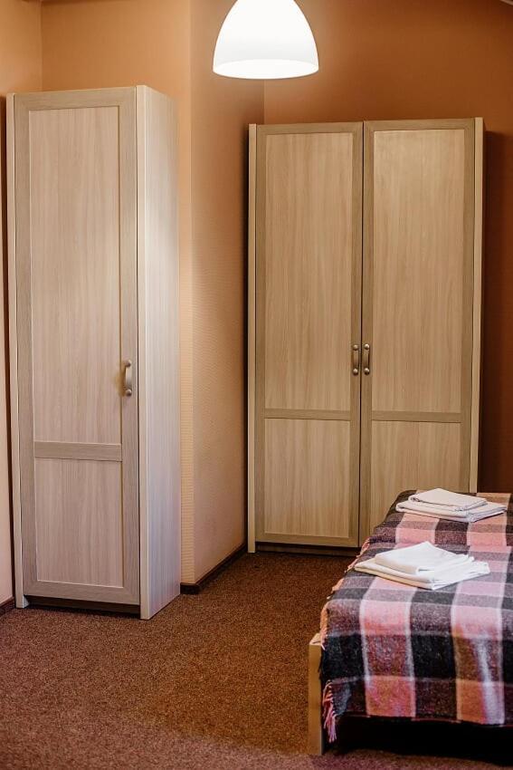 Guest House "Arkhistratyg" リヴィウ エクステリア 写真