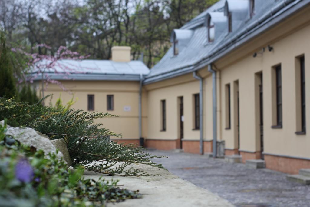 Guest House "Arkhistratyg" リヴィウ エクステリア 写真