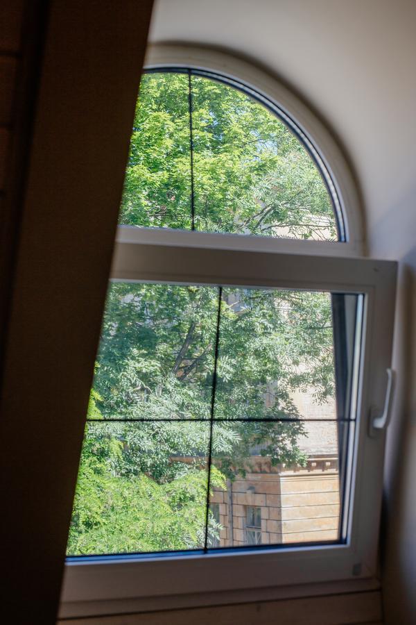 Guest House "Arkhistratyg" リヴィウ エクステリア 写真