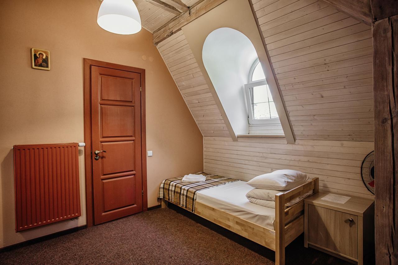 Guest House "Arkhistratyg" リヴィウ エクステリア 写真