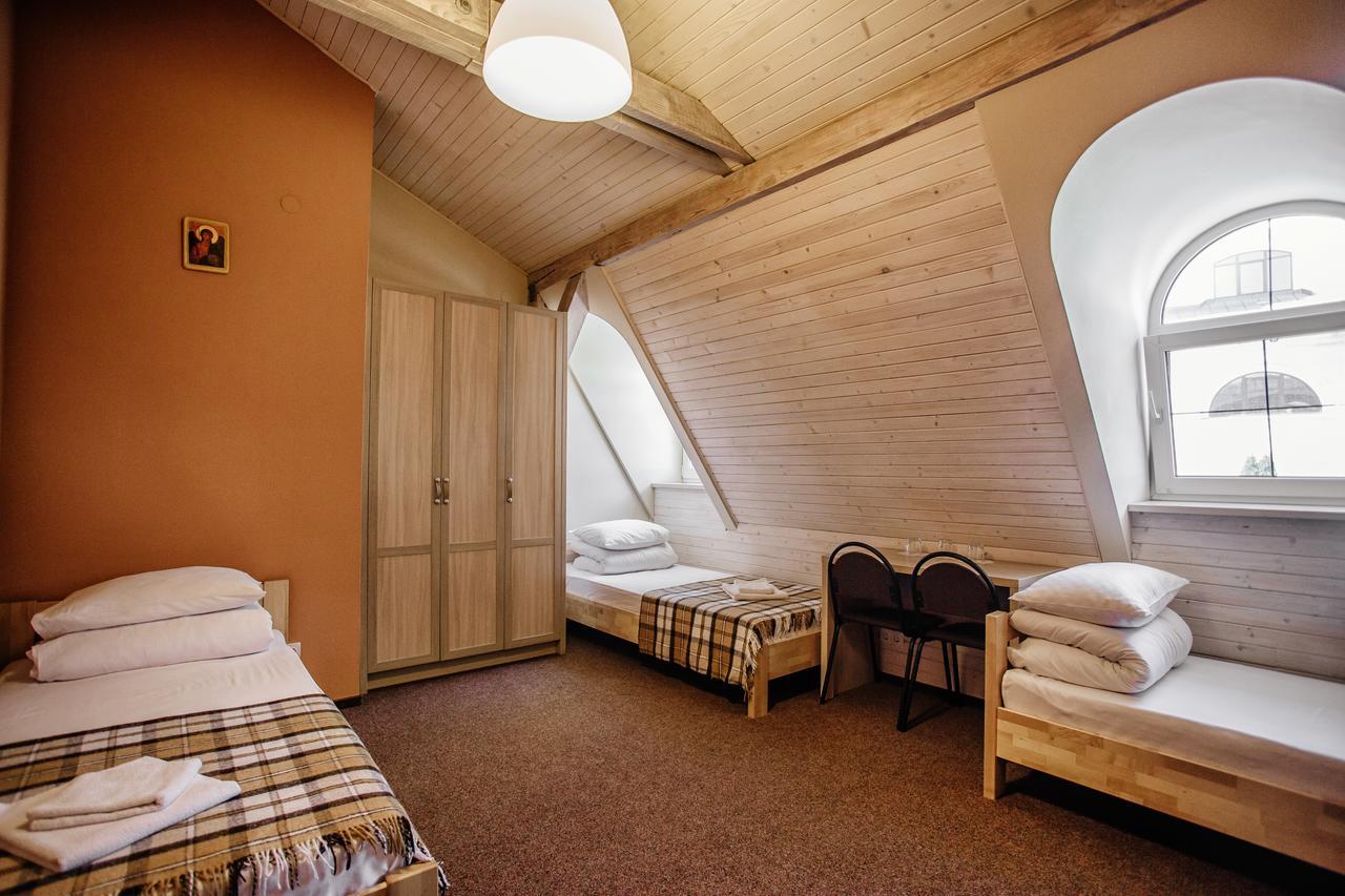 Guest House "Arkhistratyg" リヴィウ エクステリア 写真