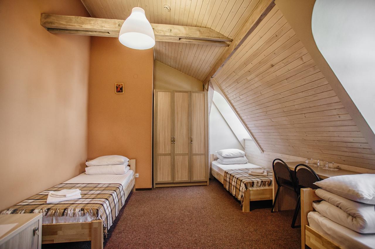 Guest House "Arkhistratyg" リヴィウ エクステリア 写真
