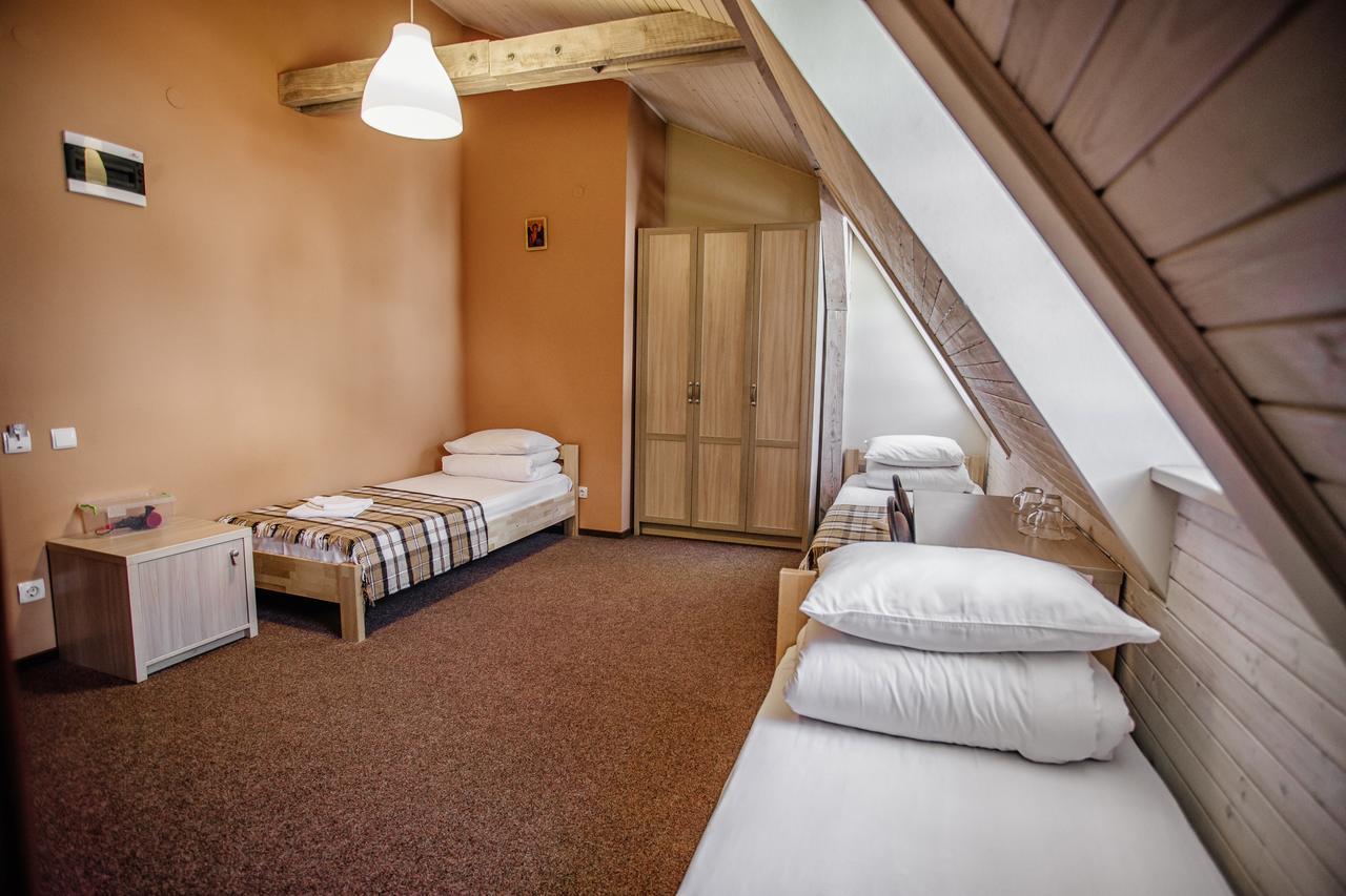 Guest House "Arkhistratyg" リヴィウ エクステリア 写真